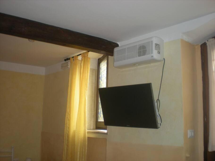 Monolocale Vicino Rocca Maggiore Apartment